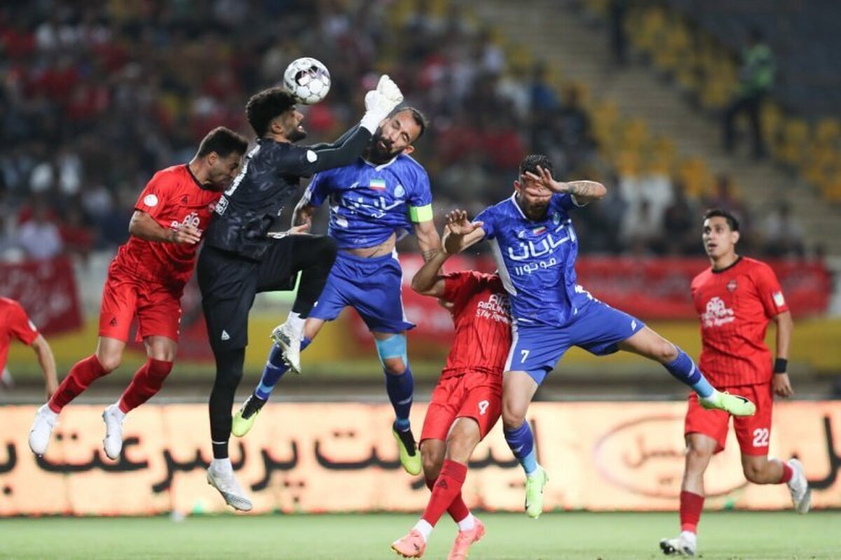 خلاصه بازی استقلال و تراکتور