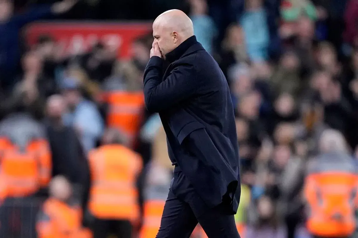 با وجود نتایج ضعیف، لیورپول پشت اشلوت ایستاد