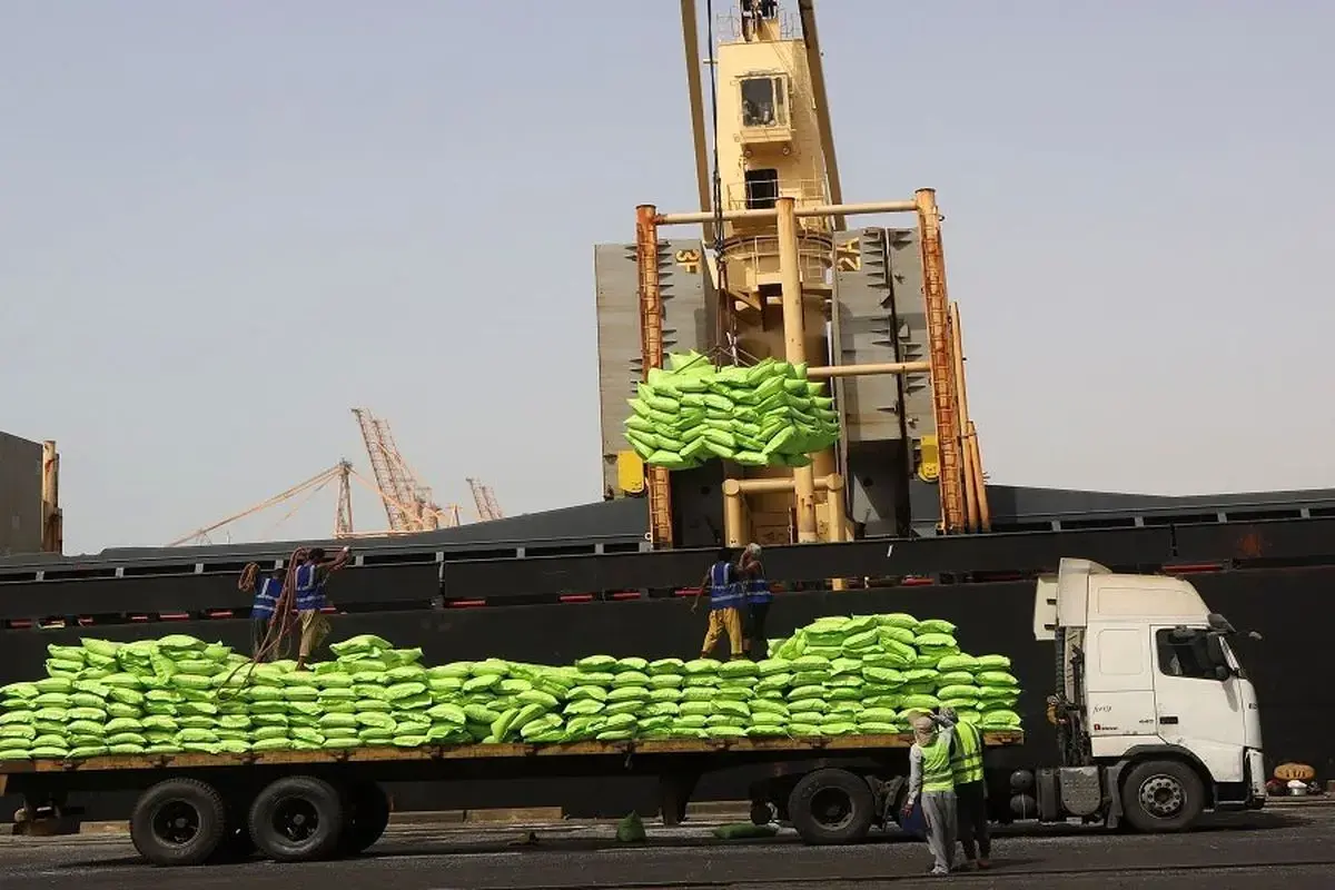 تعیین تکلیف محموله‌های برنج در گمرکات