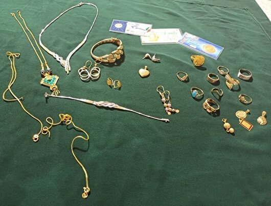 تحویل کیف حاوی طلا توسط پلیس راه آهن آذربایجان