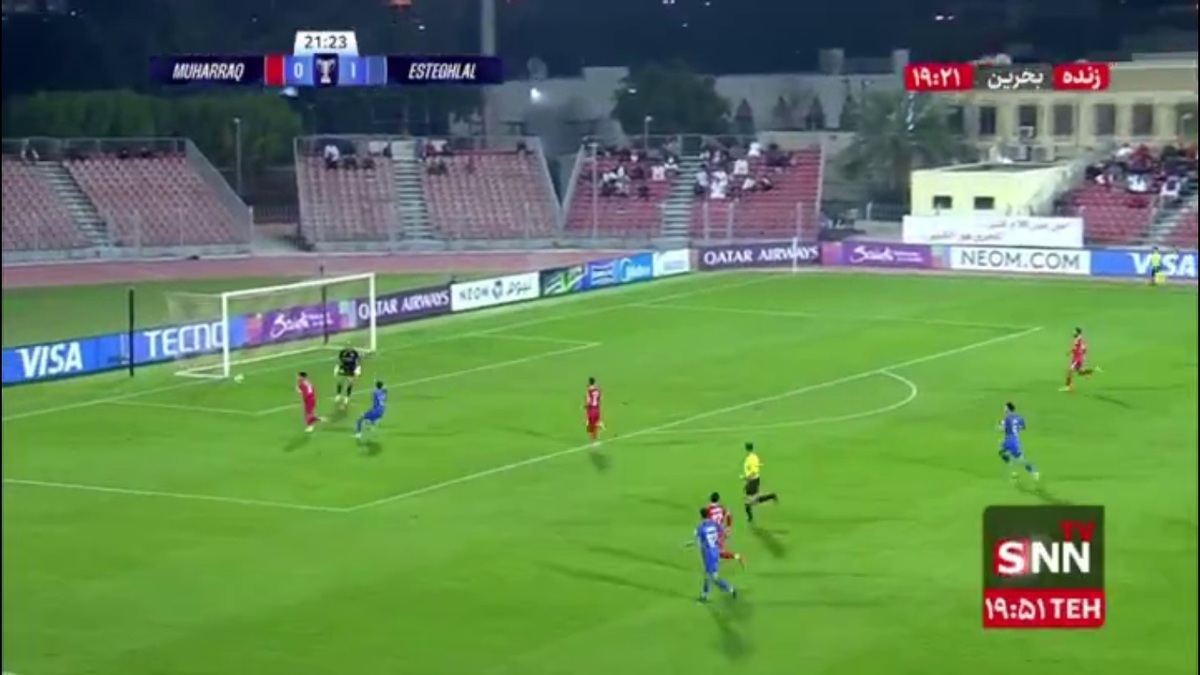 در دقیقه ۲۱ خطای هند مشکوک در محوطه جریمه المحرق بحرین که داور پنالتی تشخیص نداد