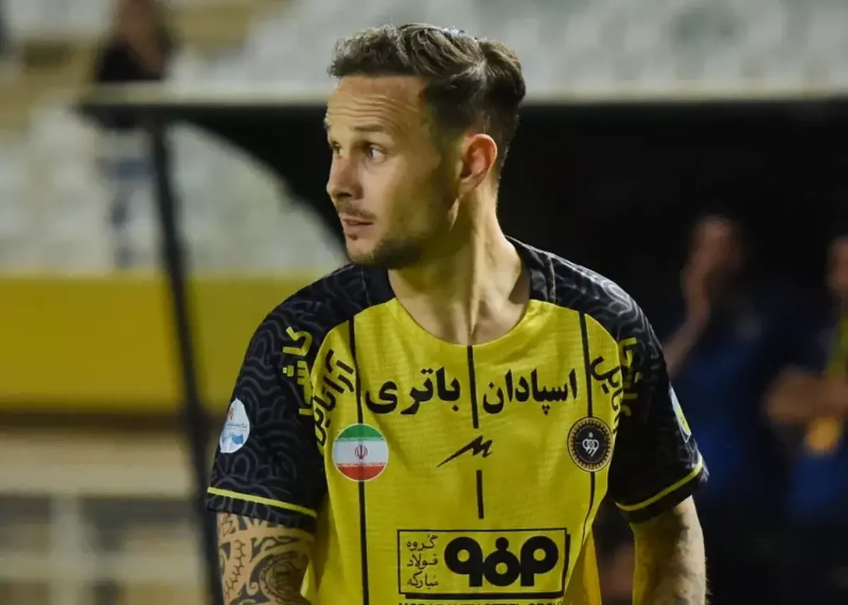 بازگشت ستاره اسپانیایی سپاهان به تمرینات