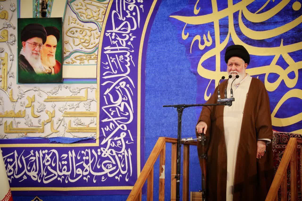 گرانی از روز افزونی به ساعت افزونی تغییر پیدا کرده است/نهم و دهم دی نماد بصیرت و مقاومت ملت ایران است