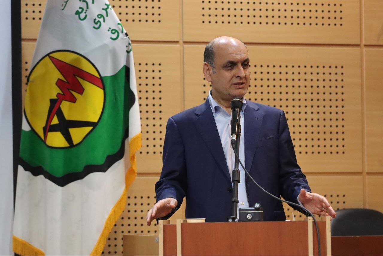 نصب پنلهای خورشیدی و رعایت استانداردهای ساختمانسازی ضرورت دارد