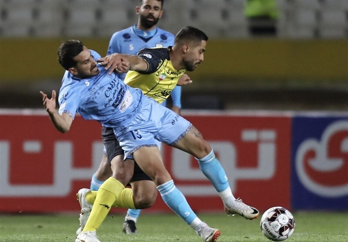 با گل دقیقه ۹۰+۵ کریولی؛ سپاهان صدرنشین نیم‌فصل شد