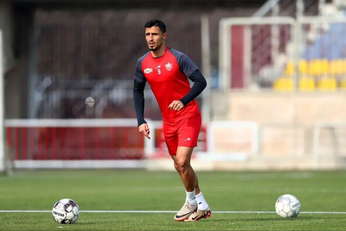 علیپور به عدد ۲۰۰ رسید؛ رکورد ویژه مهاجم پرسپولیس در رفسنجان