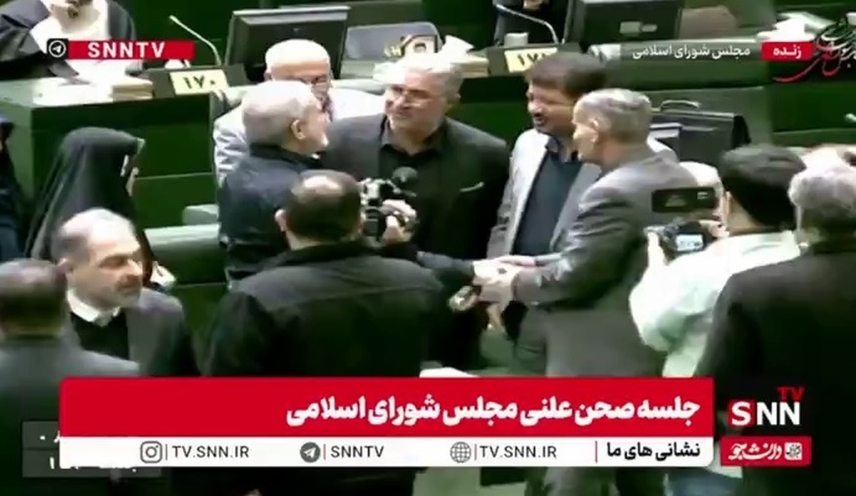 حضور پزشکیان در صحن علنی مجلس/ خوش&zwnj;وبش نمایندگان با رئیس&zwnj;جمهور