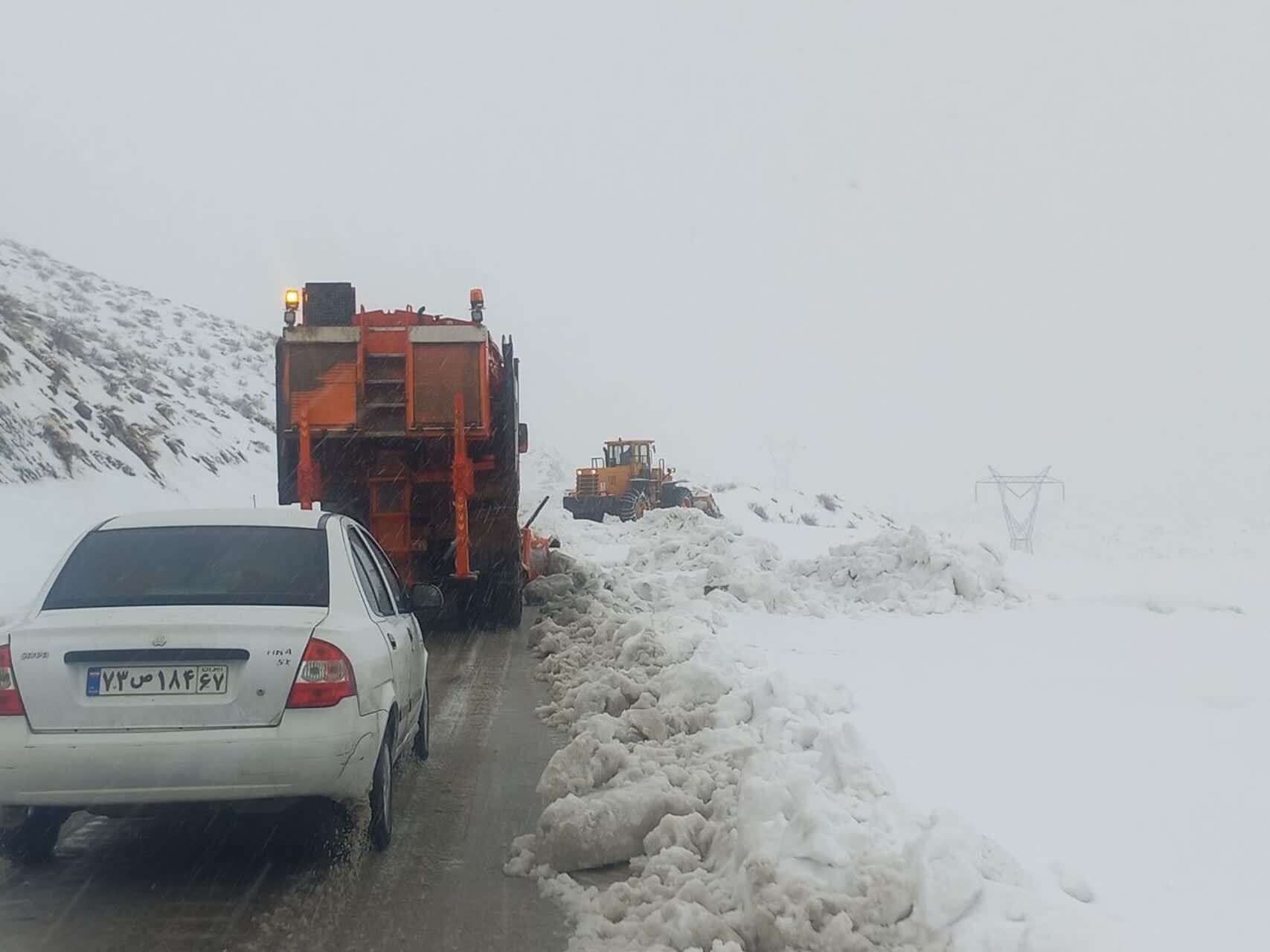 تردد در گردنههای چری و تاراز بازفت کوهرنگ برقرار است