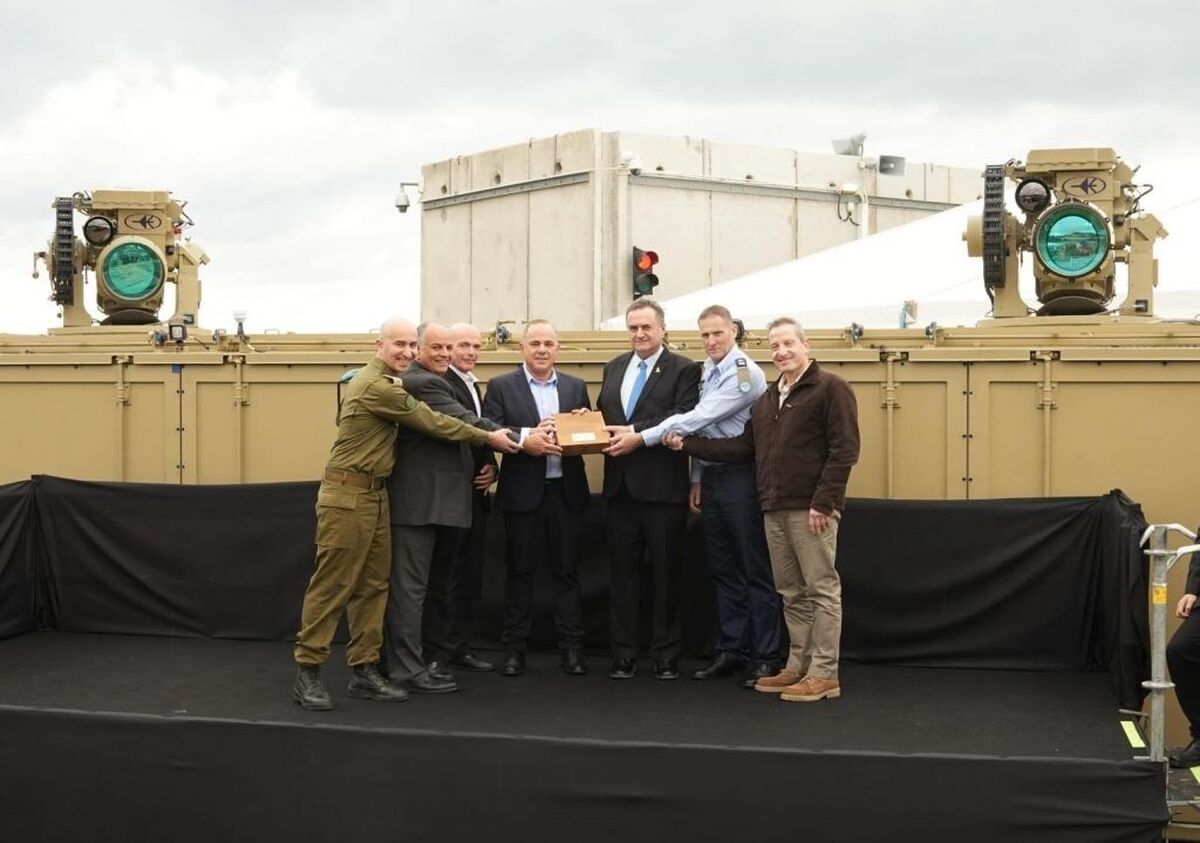 جنگ‌افروزی اسرائیل با رونمایی از سامانه لیزری «پرتو آهنین» / سیستم دفاعی جدید چه ضعف هایی دارد؟