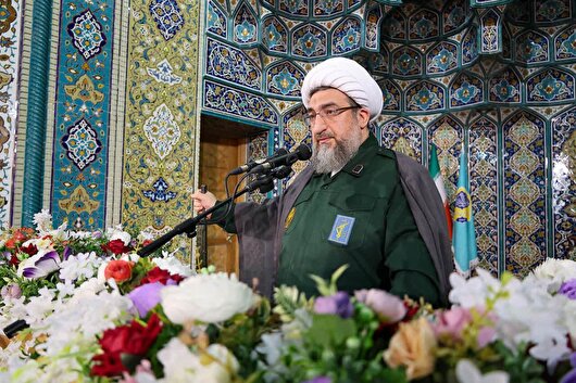 ایران هرگز در برابر تهدیدات دشمن عقب‌نشینی نخواهد کرد