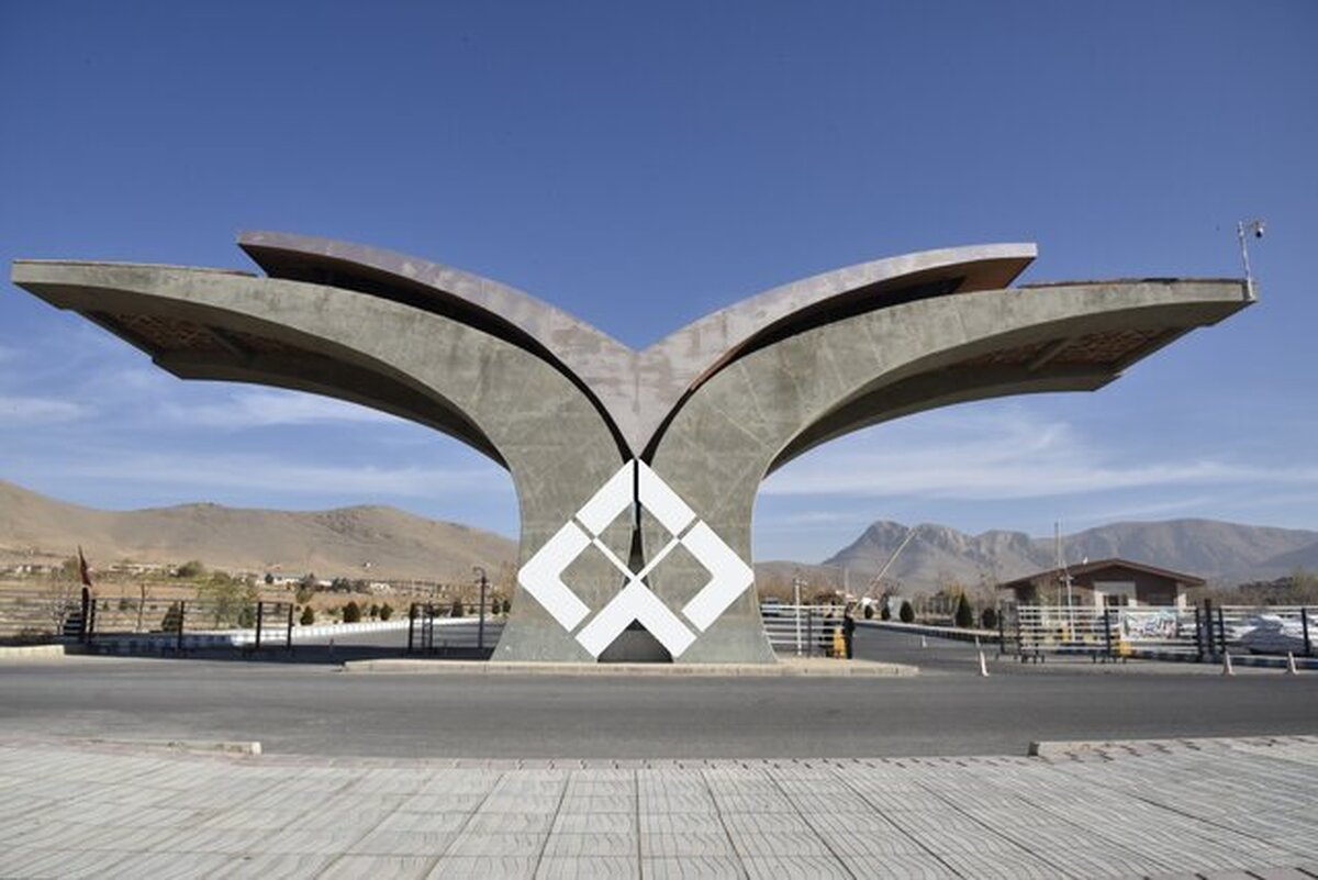 نسل جوان و نوجوان ایران سرمایه‌های اصلی و آینده‌سازان این مرز و بوم هستند