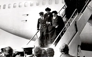 سخنان تاریخی امام خمینی (ره) ۱۲ بهمن در بدو ورود به ایران+فیلم