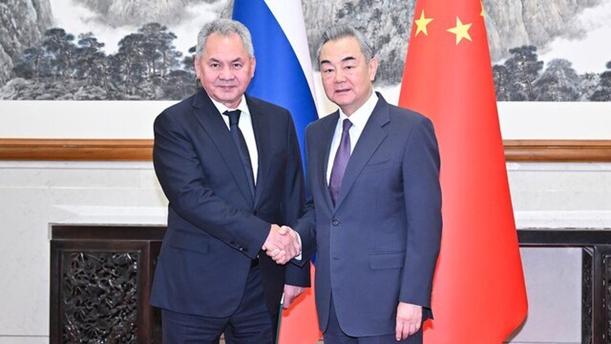شویگو در چین: علاقه‌مند به شکل‌دهی نظم جهانی چندقطبی عادلانه هستیم