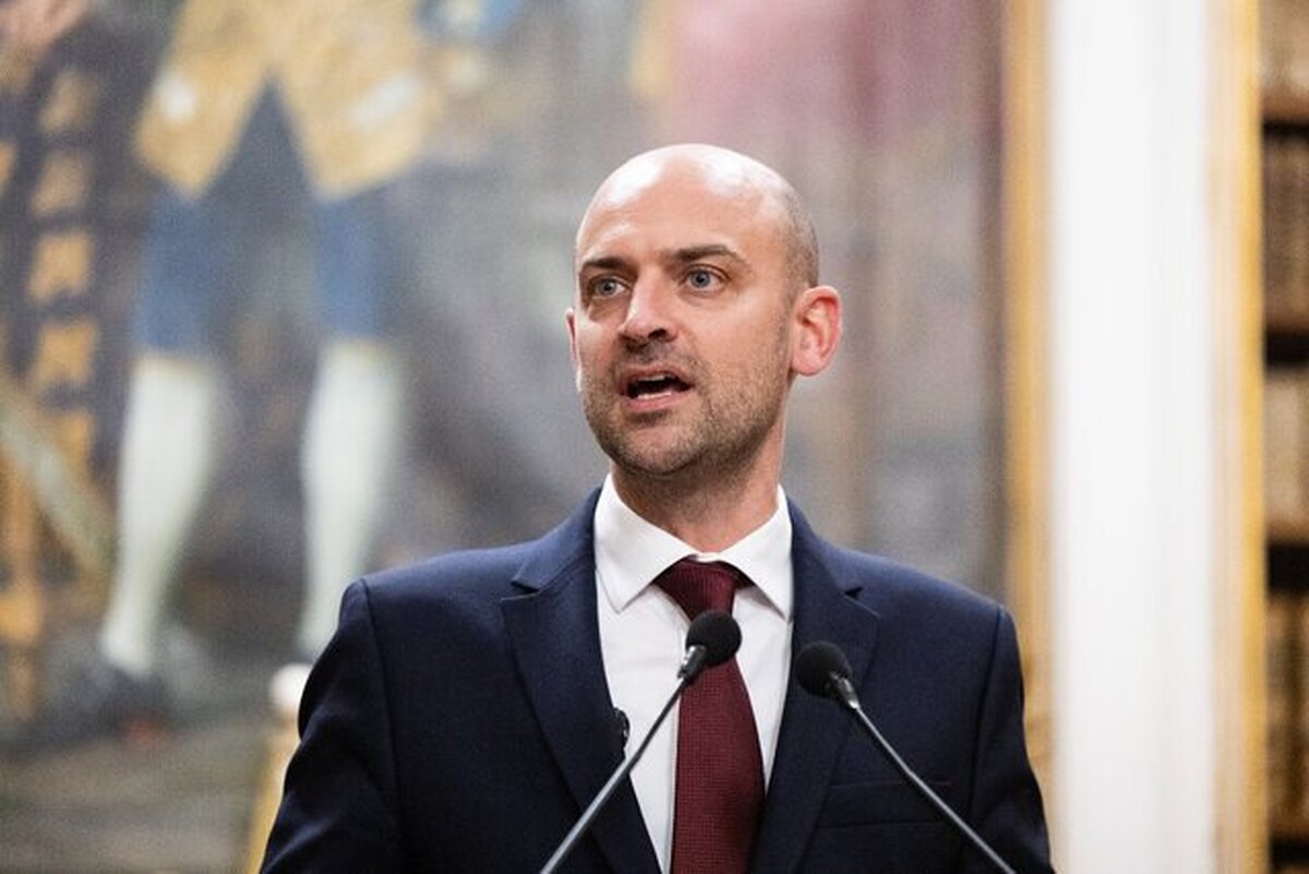 درخواست عجیب فرانسه : ایران زود باش تسلیم شو!