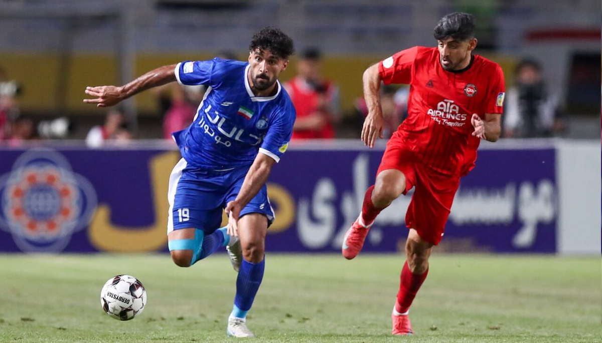 لیگ برتر فوتبال ایران/ نبرد نفس‌گیر مدعیان در صدر و جنگ بقا در قعر جدول