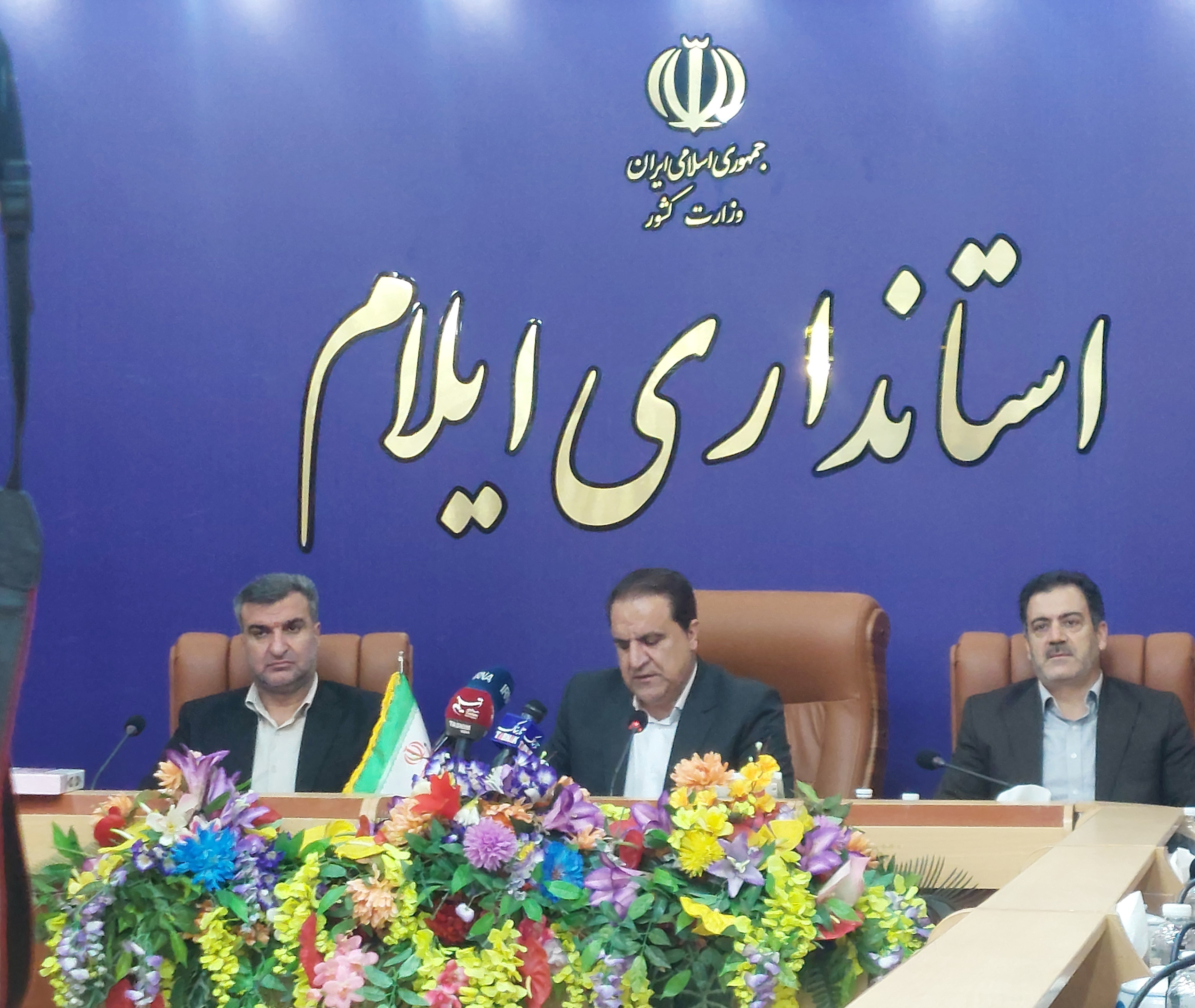 صف&zwnj;های طولانی نان زیبنده استان نیست / ضرورت تأمین کامل اقلام اساسی در ماه رمضان و شب عید