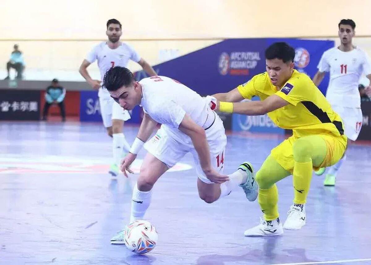 در مسیر چهاردهمین تاج‌گذاری| یوز‌های فوتسال ایران به صخره ازبک رسیدند