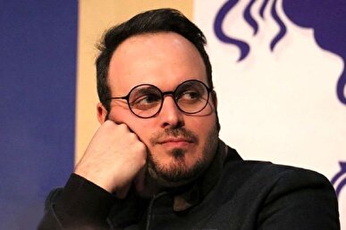 مهدویان: امروز هیچ دغدغه‌ای مهم‌تر از ایران نیست؛ باید پای ایران بایستیم / زامبی‌های مجازی در فضای مجازی وحشی‌اند، اما در واقعیت با ما سلفی می‌گیرند + فیلم