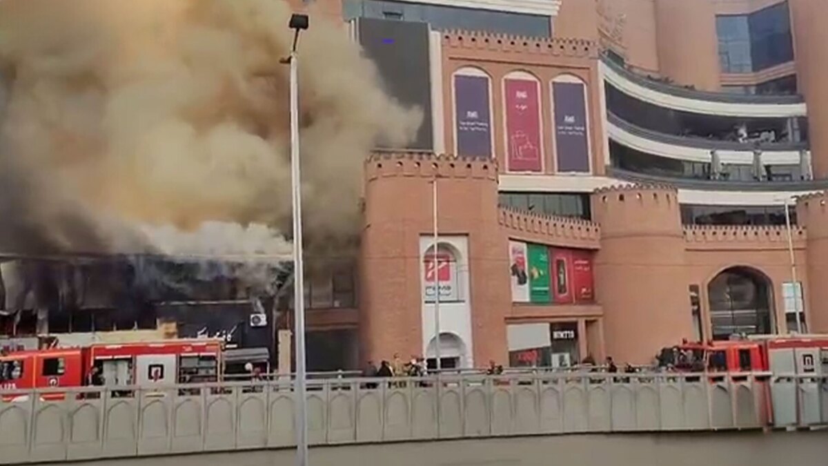 گزارش خبرنگار SNNTV از آتش سوزی در بازارچه جنت در محله جنت آباد تهران