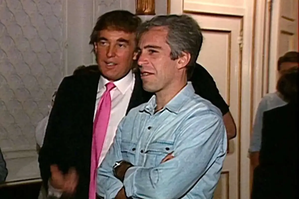 ارتباط ترامپ با پرونده اپستین چیست؟