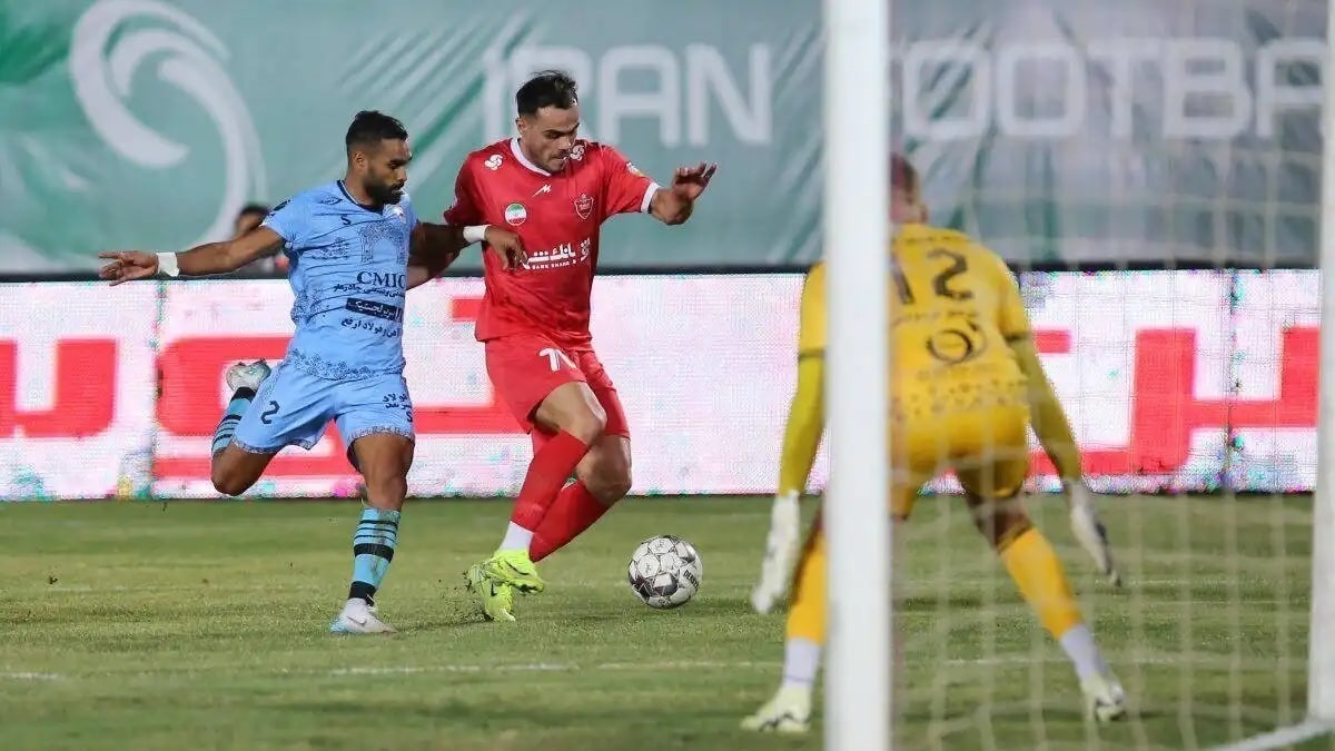 پخش زنده بازی پرسپولیس و چادرملو