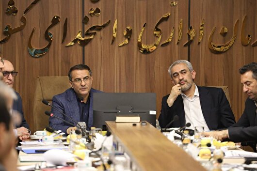 در جلسه شورای حقوق و دستمزد کارمندان چه گذشت؟ / چانه زنی برای افزایش حقوق معلمان و کارکنان دولت