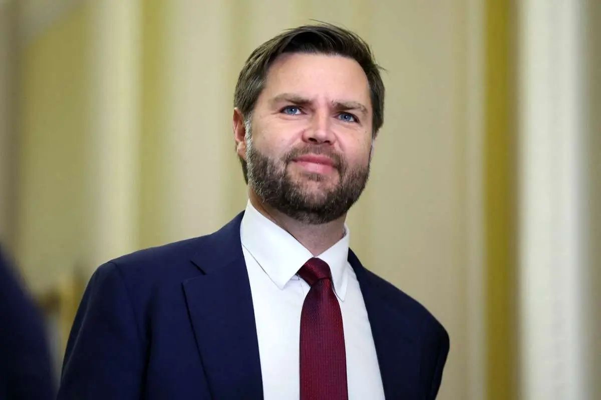 ونس: اجازه نمی‌دهیم ایران به سلاح هسته‌ای دست یابد / ترامپ علاقه ای به تکرار تاریخ عراق ندارد + فیلم