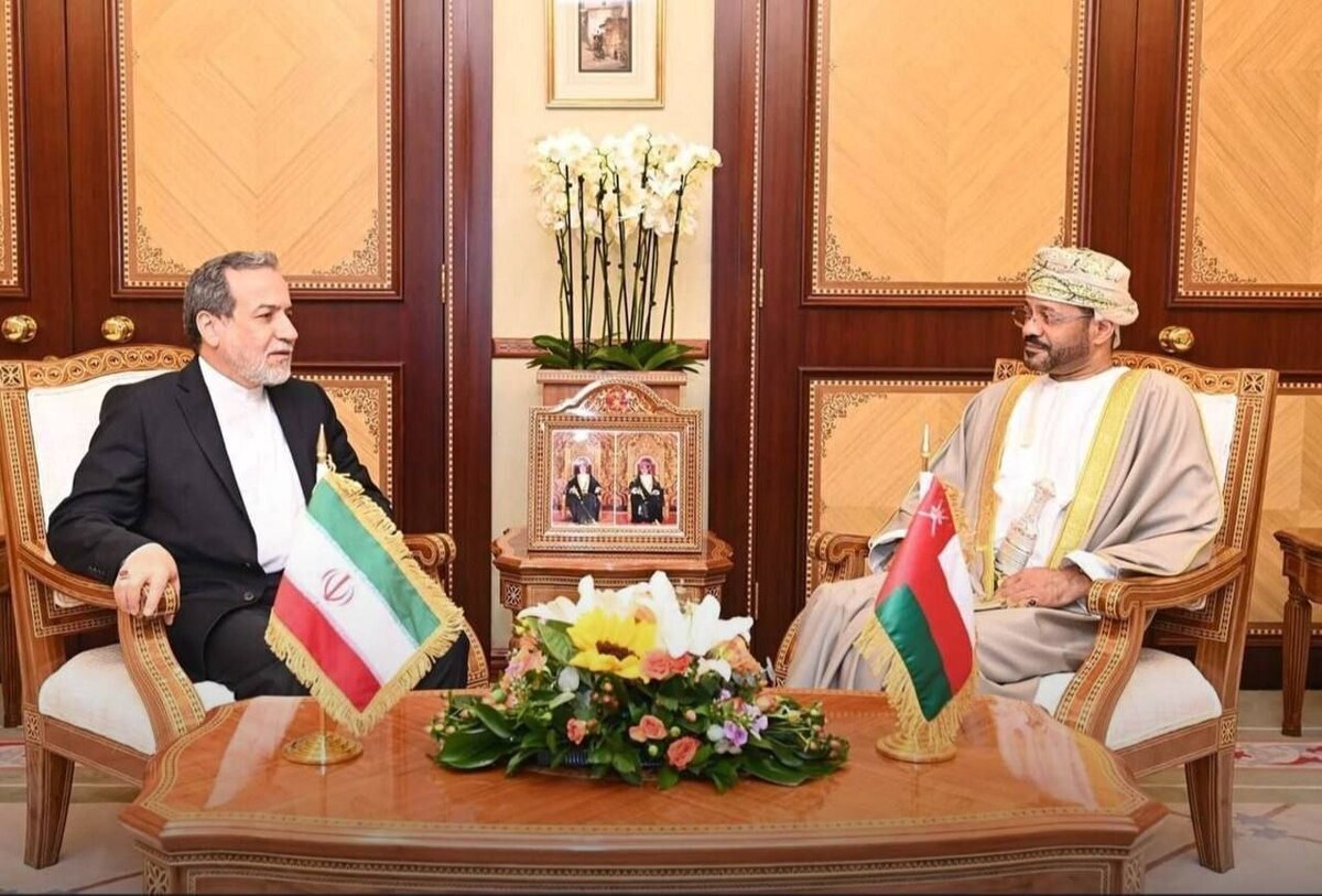 عراقچی با وزیر امور خارجه عمان دیدار کرد
