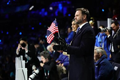 دلیل هو شدن معاون ترامپ در در افتتاحیه المپیک زمستانی چه بود؟ | اخبار ورزشی