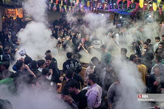 پخت ۵۰ تن سمنو نذری در شیراز