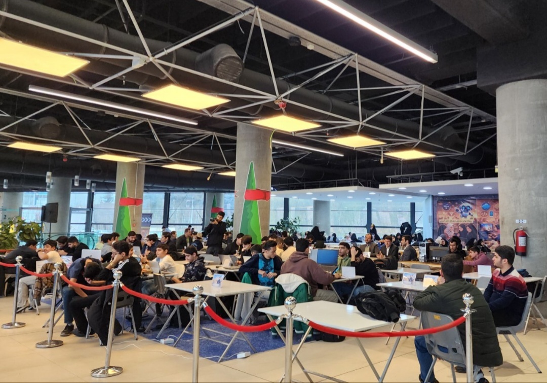 خانواده&zwnj;ها پای ثابت سه روز جشن نیمه شعبان و دهه فجر در باغ کتاب تهران&nbsp;