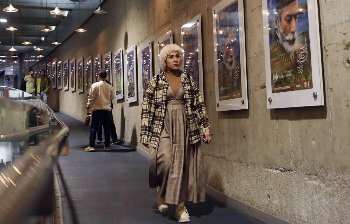 هشتمین روز جشنواره فجر در یک نگاه؛ از اثر اول که می&zwnj;توانست فیلم کوتاه باشد تا عدم حضور صدر عاملی کارگردان &laquo;قایق سواری در تهران&raquo;