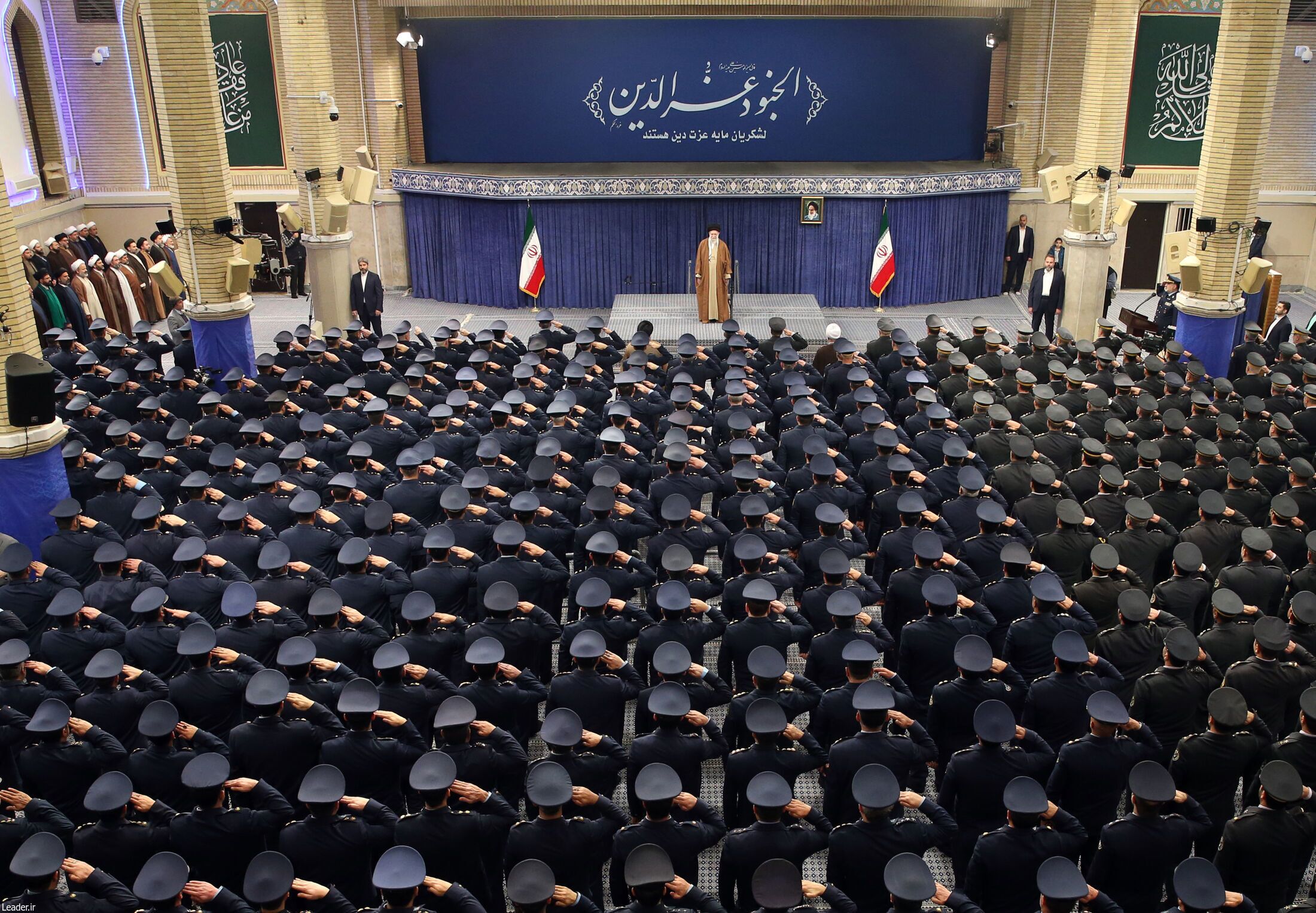 چرا ۱۹ بهمن روز نیروی هوایی نام گذاری شد؟ /بیعت تاریخی نیروی هوایی ارتش باحضرت امام