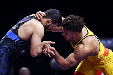 واکنش مربی کشتی آزاد روسیه به شکست حسن یزدانی در مسابقات اتحادیه جهانی