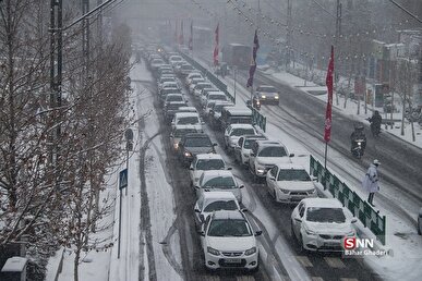 بارش برف و باران در ۱۸ استان کشور/ ترافیک سنگین در محور قزوین -کرج