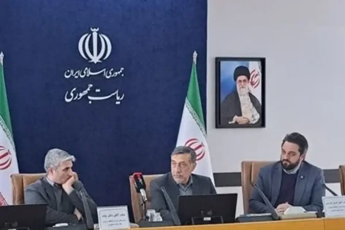 قائم پناه: بانک‌های ناتراز باید تعطیل شوند / تک‌نرخی شدن دلار «تحولی بزرگ» است