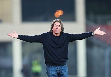 غیبت ساپینتو در نشست خبری پیش از دیدار ذوب‌آهن و استقلال | اخبار ورزشی