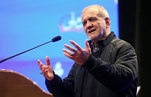 ۲۲ بهمن سرآغاز مردم سالاری دینی در ایران است / انقلاب اسلامی ایران توانست استقلال سیاسی ایران را تضمین کند