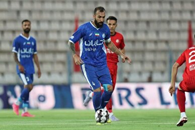 چشمی به بازی با الحسین رسید