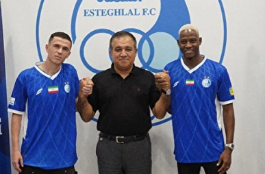 فیلم صحبت‌های میثاقی در برنامه فوتبال برتر درباره قرارداد‌های بازیکنان خارجی استقلال