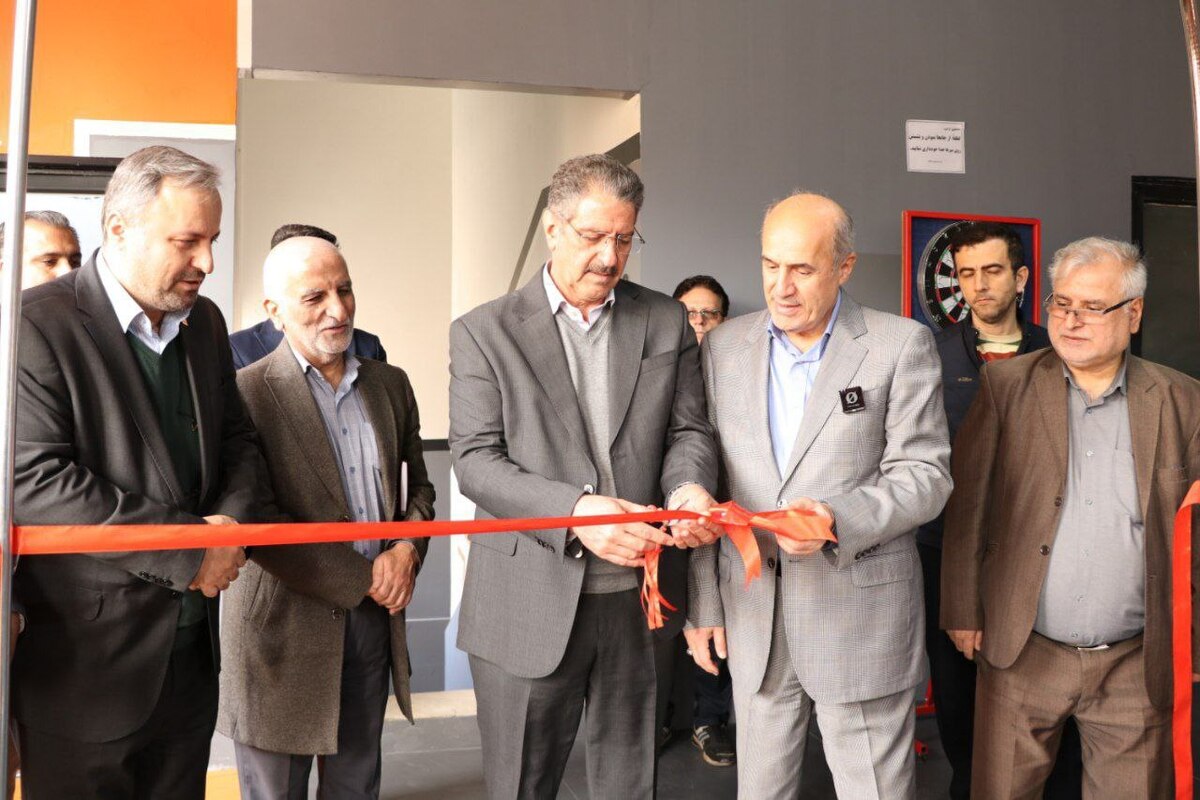 سالن تربیت بدنی دانشکده ملی مهارت انقلاب اسلامی با حضور معاون وزیر علوم و رییس سازمان امور دانشجویان افتتاح شد