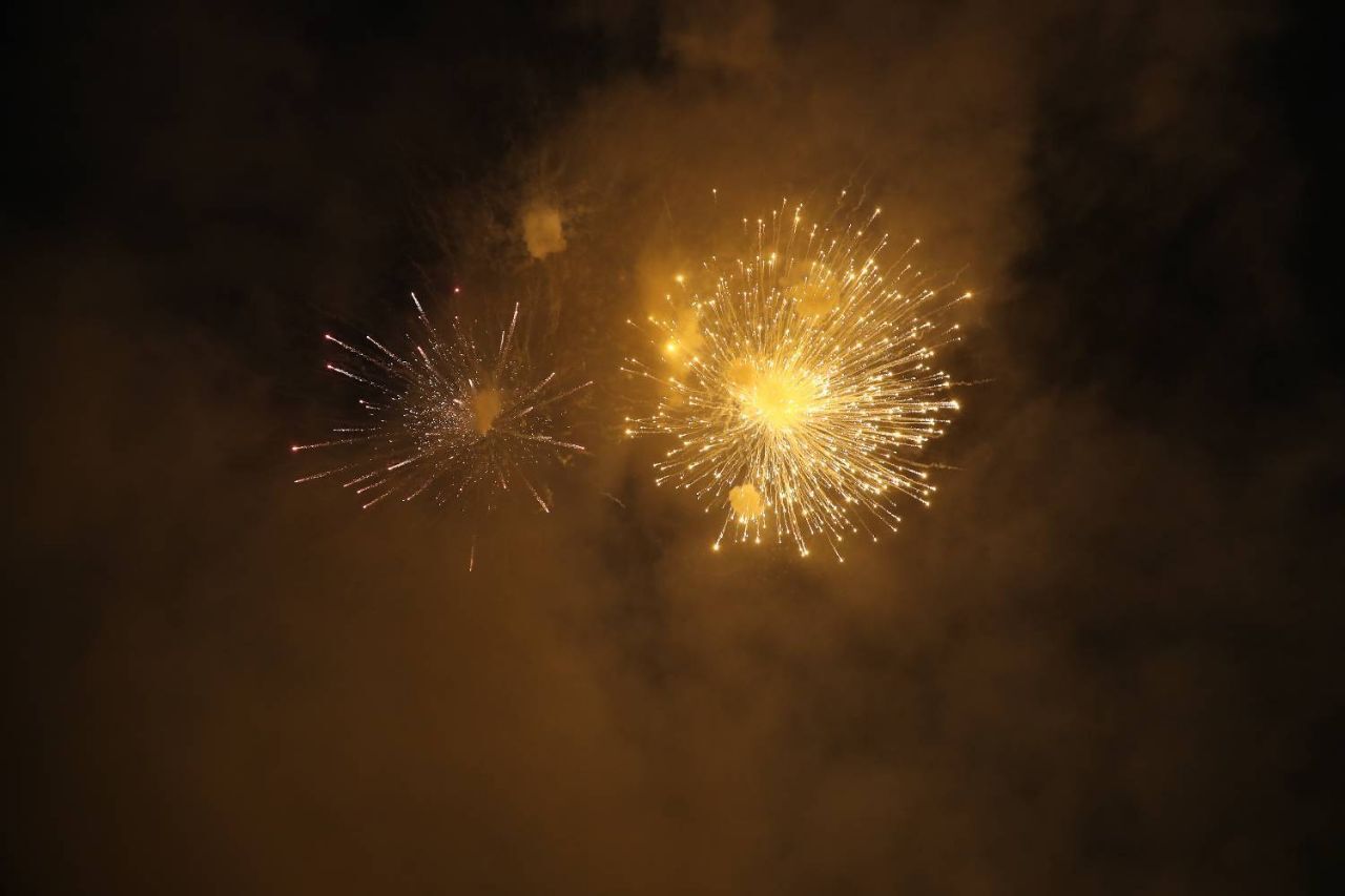 نورافشانی باشکوه در محوطه موزه ملی انقلاب اسلامی و دفاع مقدس