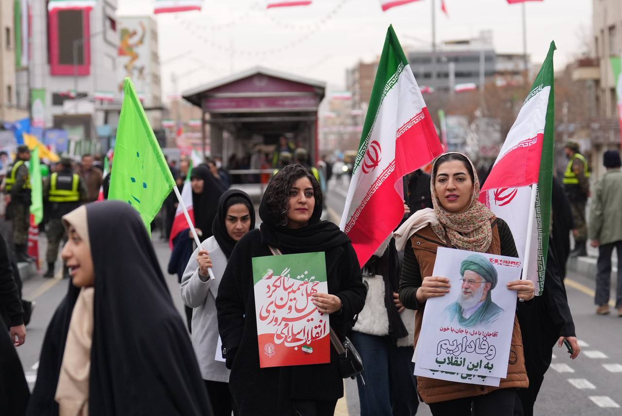 آغاز چهلوهفتمین جشن پیروزی انقلاب اسلامی در سراسر کشور + فیلم آغاز چهلوهفتمین جشن پیروزی انقلاب اسلامی در سراسر کشور + فیلم
