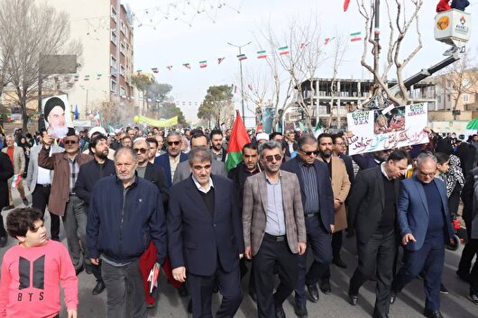 استاندار سمنان: ۲۲ بهمن امسال فصل تازه‌ای از شکست توطئه‌گران را روایت کرد