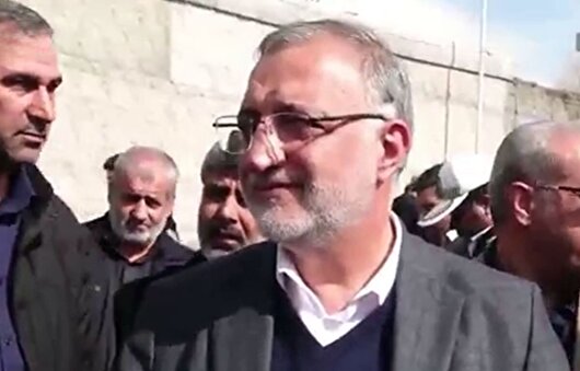 درخواست مطرح شده از پاکبان مترو را پیگیری میکنم