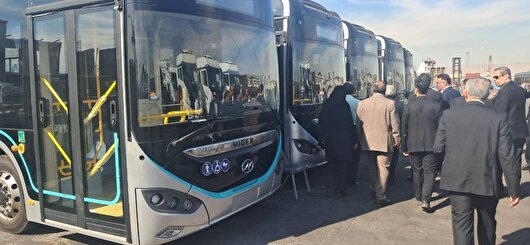 ترخیص سری دوم اتوبوس‌ های برقی شهرداری تهران از بندر شهید رجایی بندرعباس
