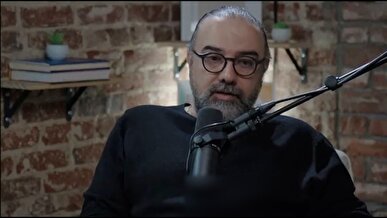 بازیگر وطن فروش خواستار حمله به ایران شد+فیلم