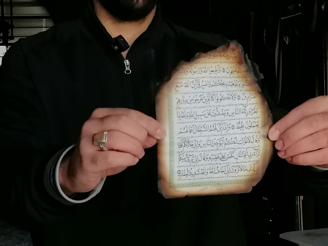 روایتی از حمله به حوزه علمیه قاین/کدام معترض اقتصادی، میراث و قرآن را می&zwnj;سوزاند؟ +فیلم