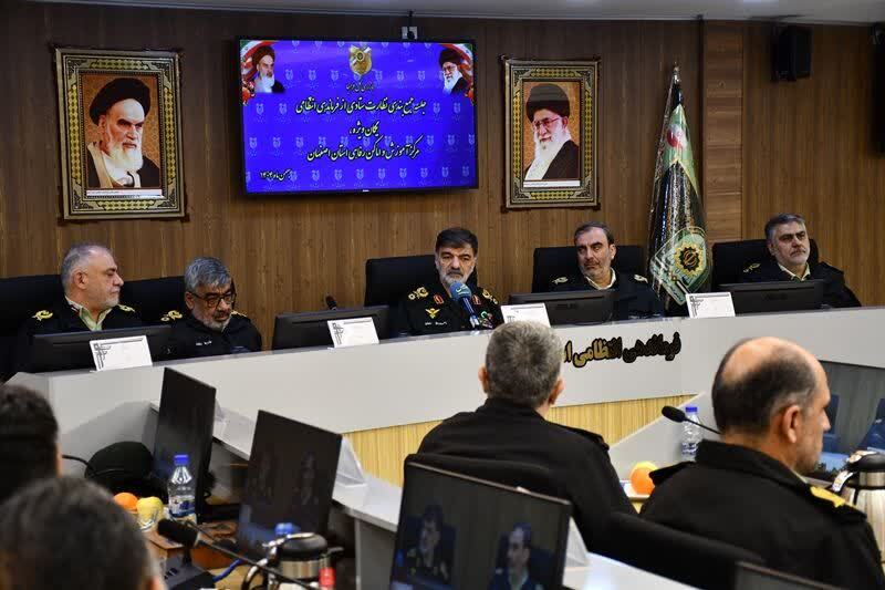 سردار رادان: دشمن در فتنه اخیر به شدت شکست خورد/ عملکرد فرماندهی انتظامی اصفهان درخشان بود