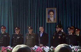 مردم در ۲۲ بهمن با افتخار آفرینی چشم و نگاه دشمنان را به حضور خود خیره کردند/امیدواریم خدمتگزاران صادقی برای ملت باشیم